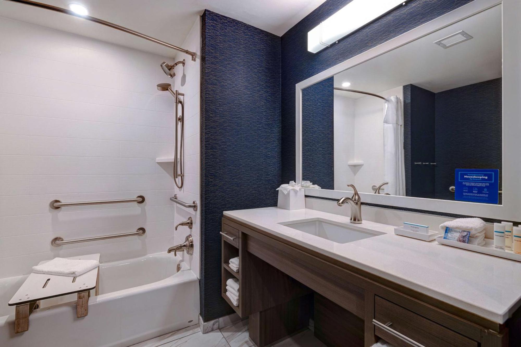 Home2 Suites By Hilton Nashville Downtown-Metrocenter Bagian luar foto